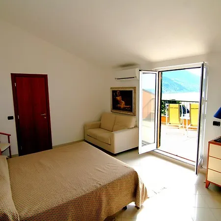 Leopold Ξενοδοχείο