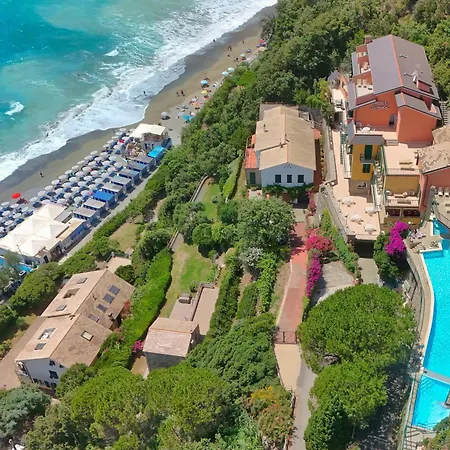 Leopold Hotel Moneglia