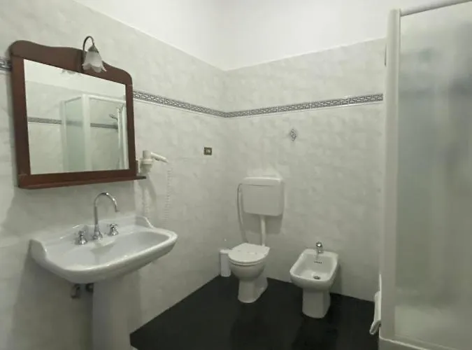 Leopold 모네글리아