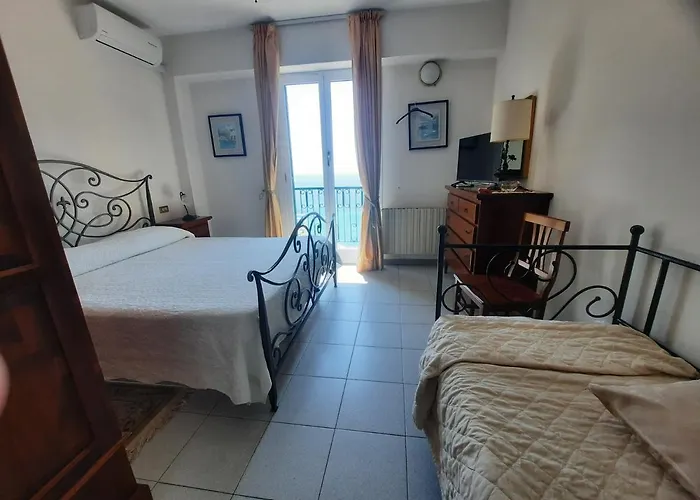 Leopold Hotel Moneglia