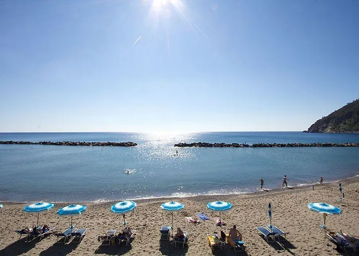 Leopold 3* 모네글리아